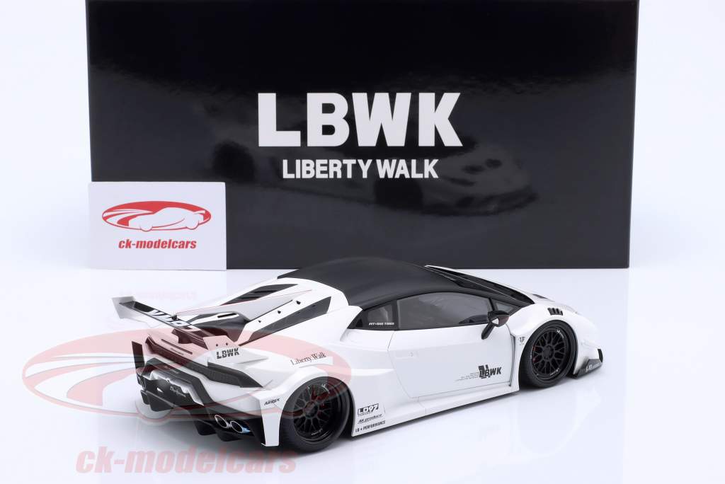 LB Silhouette Works Lamborghini Huracan GT 2019 branco 1:18 AUTOart