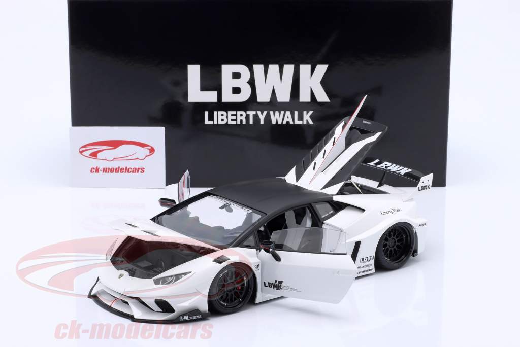 LB Silhouette Works Lamborghini Huracan GT 2019 blanco 1:18 AUTOart