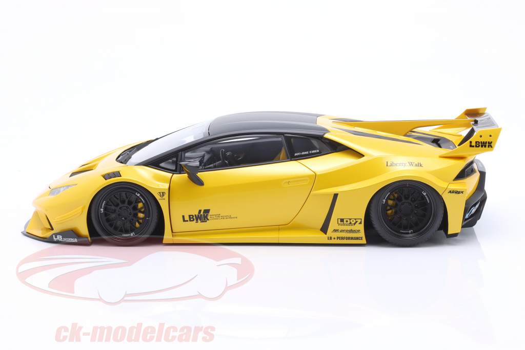 LB Silhouette Works Lamborghini Huracan GT 2019 amarelo metálico 1:18 AUTOart