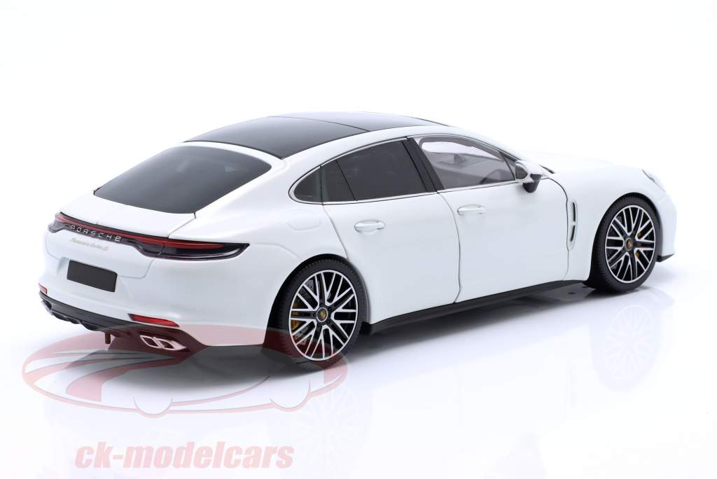 Porsche Panamera Turbo S Bouwjaar 2020 wit metalen 1:18 Minichamps
