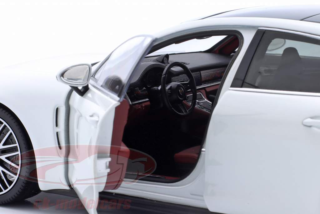 Porsche Panamera Turbo S Baujahr 2020 weiß metallic 1:18 Minichamps