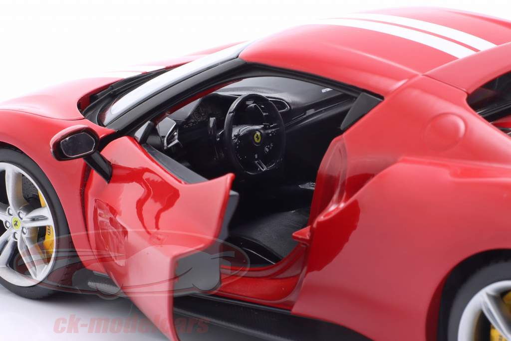 Ferrari 296 GTB Assetto Fiorano Baujahr 2022 rot / weiß 1:18 Bburago