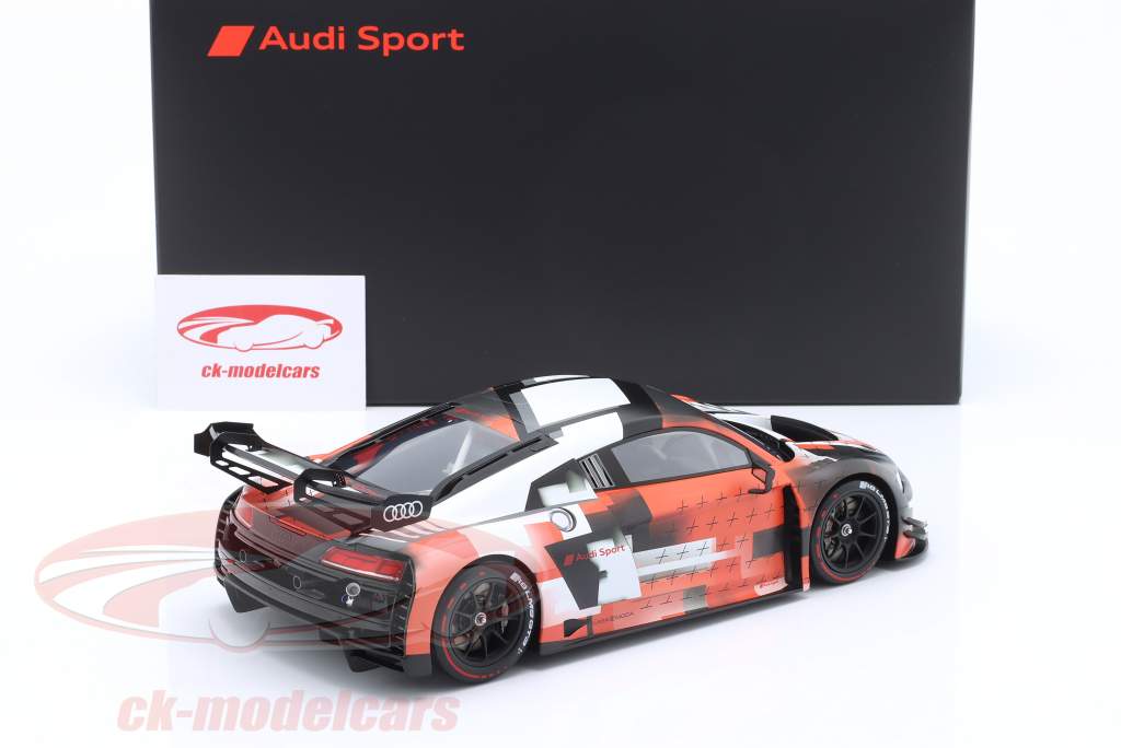 Audi R8 LMS GT3 Evo 2 Apresentação carros 1:18 Spark