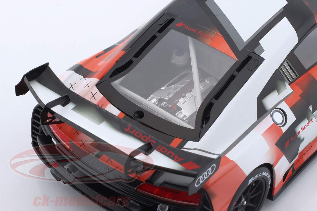 Audi R8 LMS GT3 Evo 2 Presentatie auto&#39;s 1:18 Spark