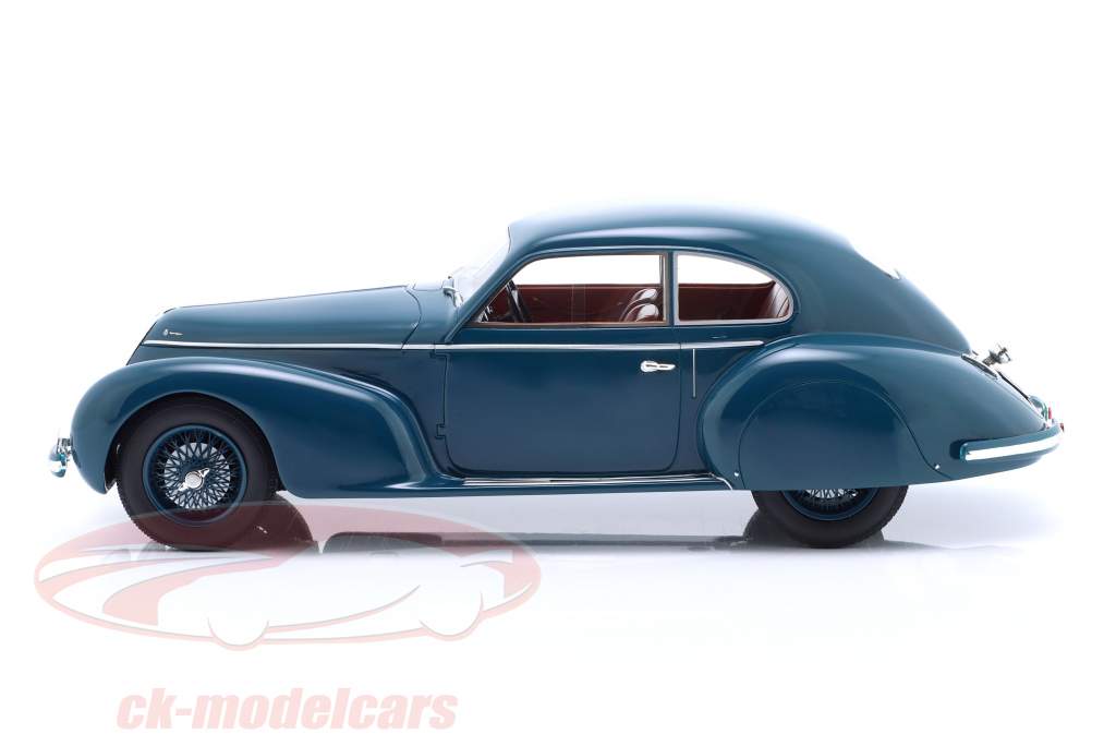 Modellino Alfa Romeo 6C 2500S Berlinetta Touring 1939 - Cult Models Scala 1:18 (Resina Grigia)