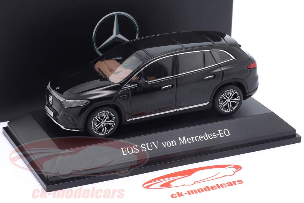Mercedes-Benz EQS (X296) negro obsidiana 1:43 Spark