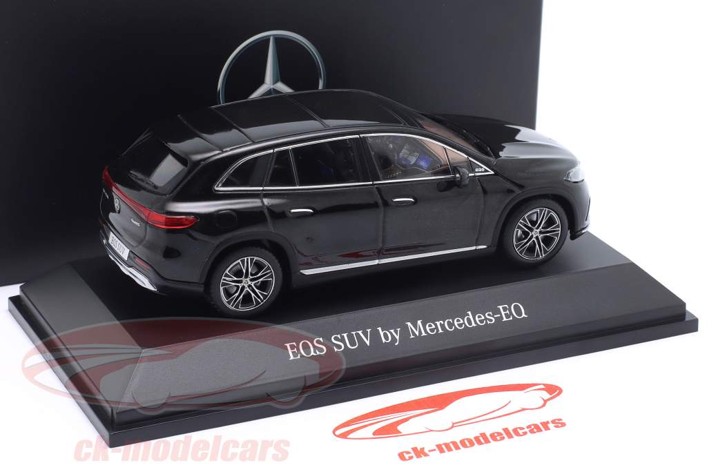 Mercedes-Benz EQS (X296) obsidiaan zwart 1:43 Spark