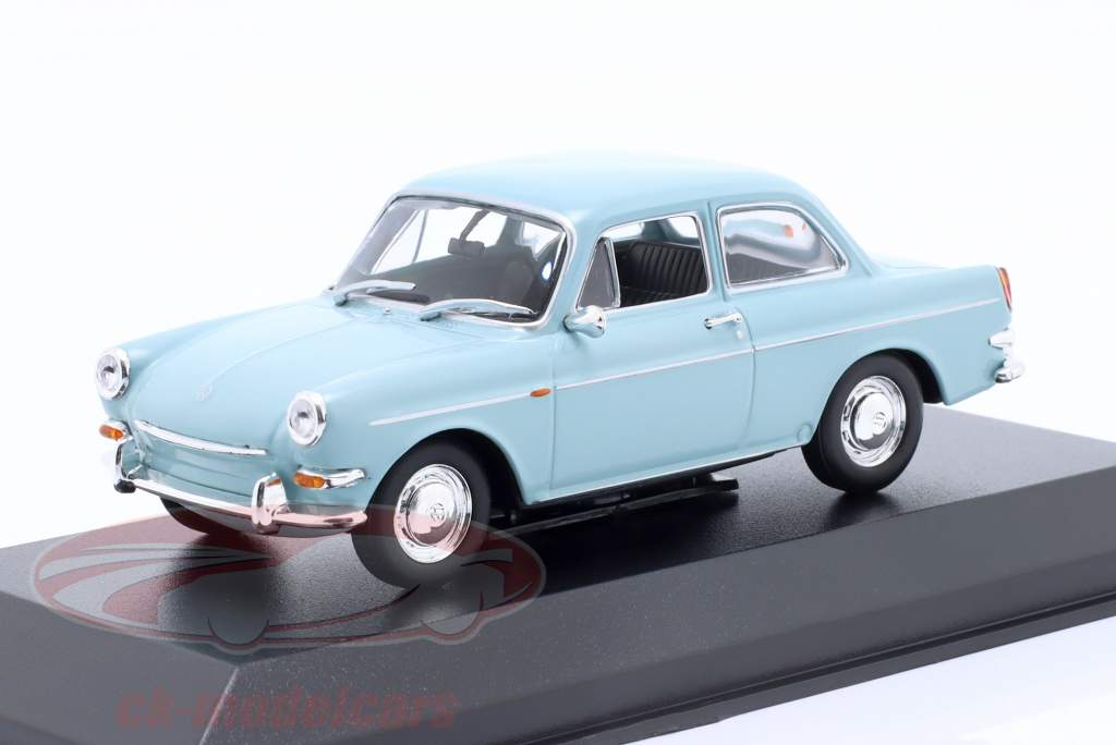Volkswagen VW 1600 (Typ 3) Baujahr 1966 hellblau 1:43 Minichamps