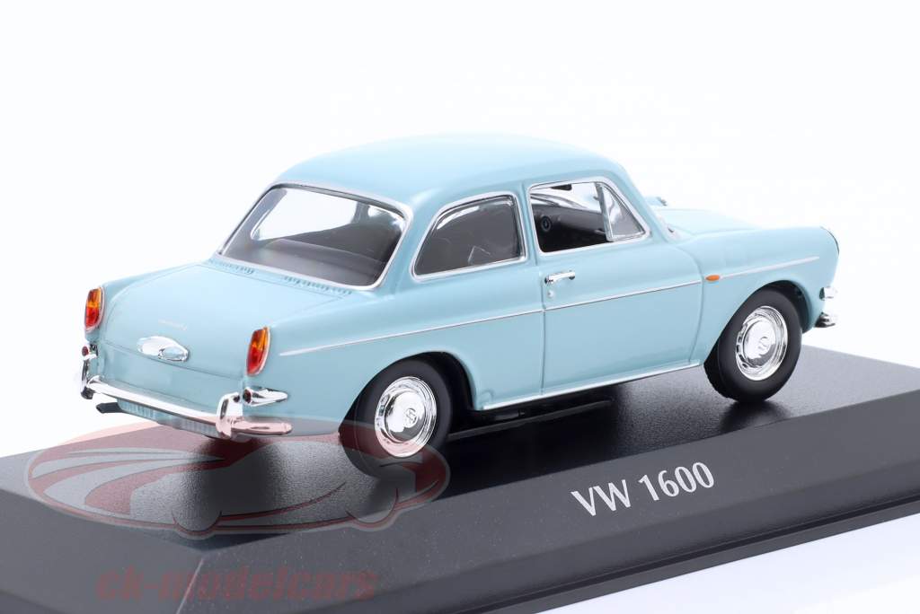 Volkswagen VW 1600 (Type 3) Bouwjaar 1966 Lichtblauw 1:43 Minichamps