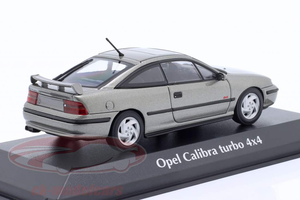Opel Calibra Turbo 4x4 Byggeår 1992 Grå metallisk 1:43 Minichamps
