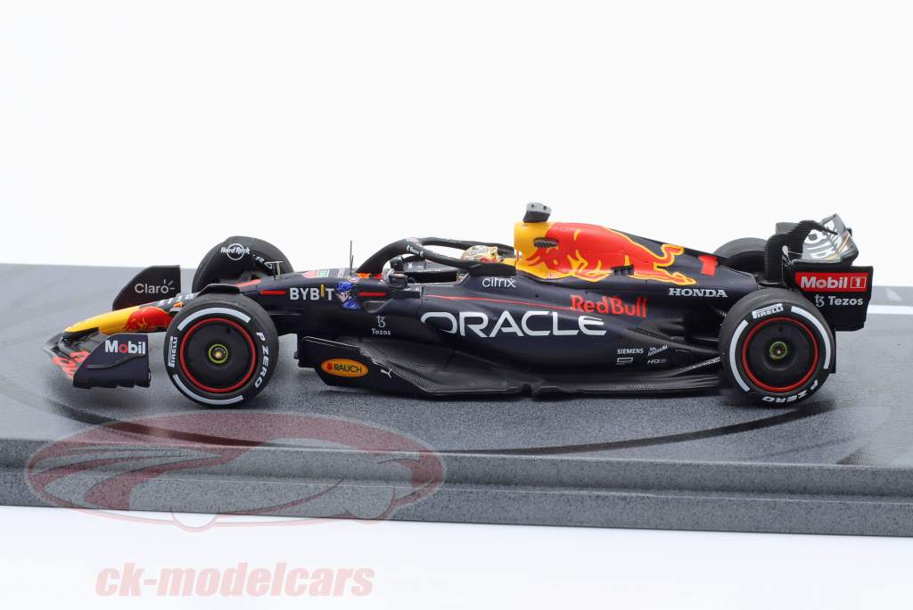 M. Verstappen Red Bull RB18 #1 Sieger Abu Dhabi GP Formel 1 Weltmeister 2022 1:43 Spark