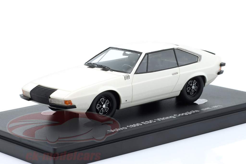 Triple 9 – t9p10015 – Volvo P1800 ES – 1972 – Maßstab 1/43 – Beige Triple 9 – t9p10015 – Volvo P1800 ES – 1972 – Maßstab 1/43 – Beige