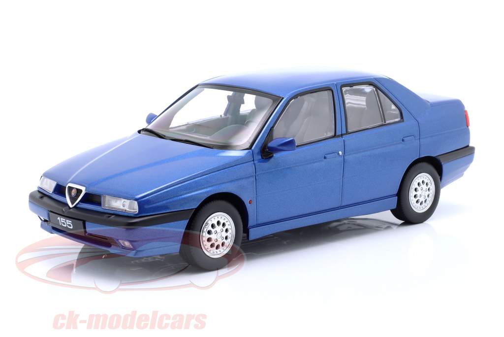 Alfa Romeo 155 Año de construcción 1996 azul del norte metálico 1:18 Triple9