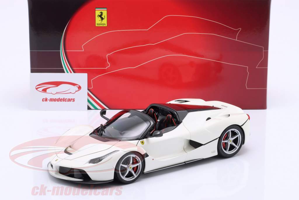 Ferrari LaFerrari Aperta Byggeår 2016 Italia hvid 1:18 BBR