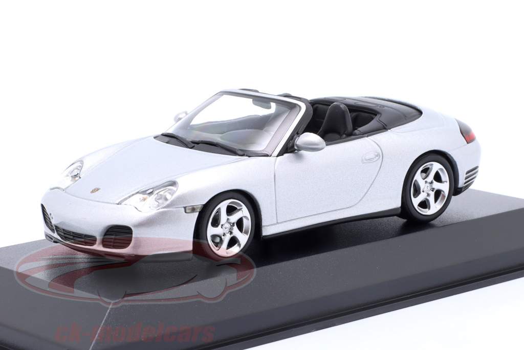 Porsche 911 4S convertibile Anno di costruzione 2003 argento 1:43 Minichamps