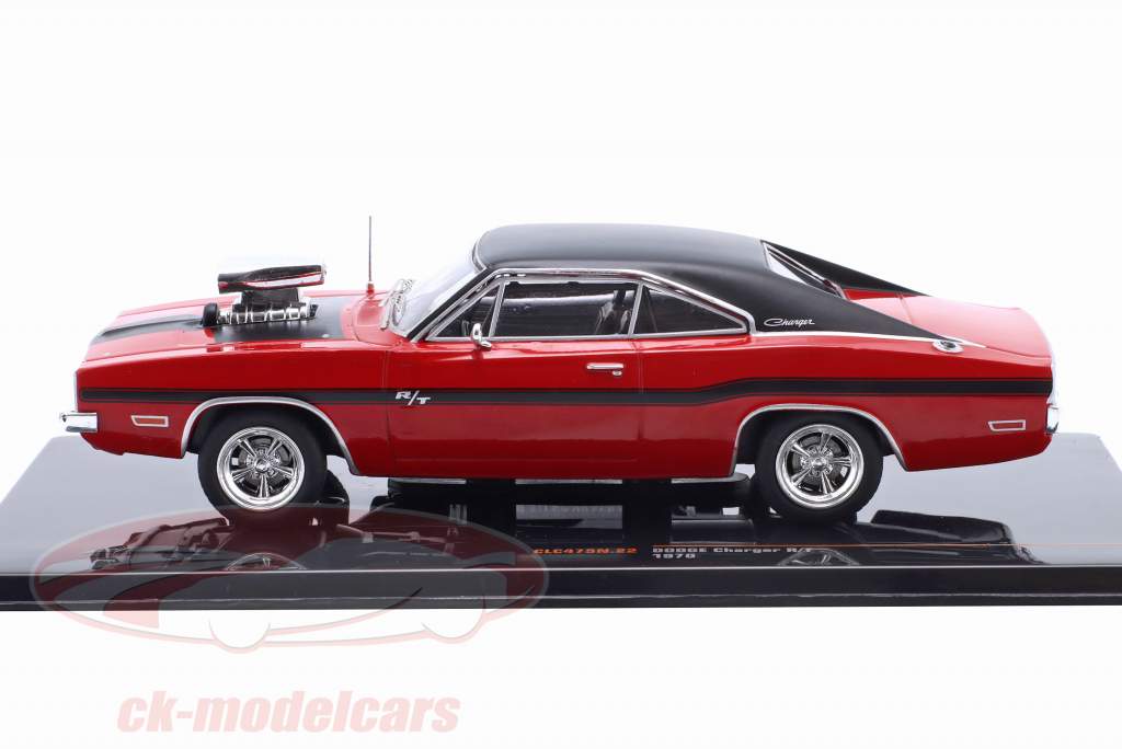 Dodge Charger R/T 建設年 1970 赤 / 黒 1:43 Ixo