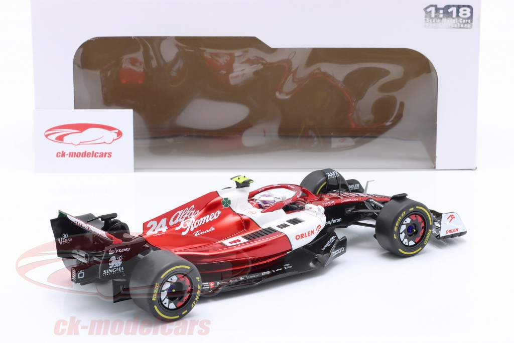 Zhou Guanyu Alfa Romeo C42 #24 8th Canada GP Formula 1 2022 1:18 Solido
