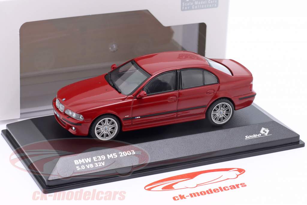 BMW M5 (E39) Bouwjaar 2003 Imola rood 1:43 Solido