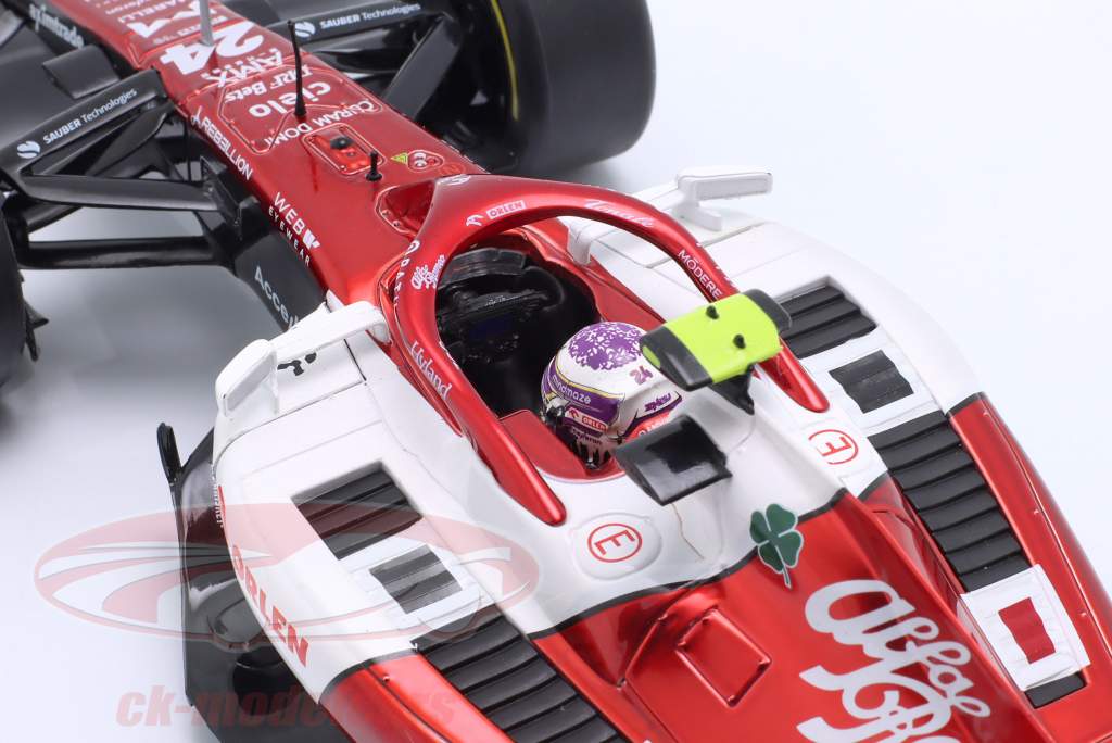 Zhou Guanyu Alfa Romeo C42 #24 8-й Канада GP Формула 1 2022 1:18 Solido