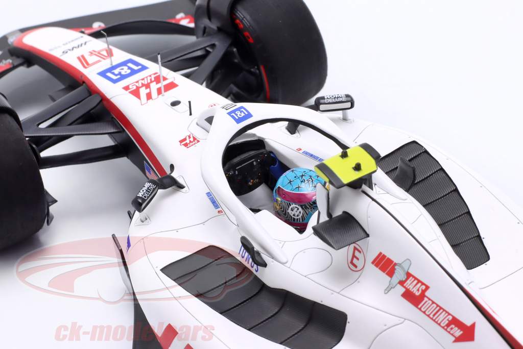 M. Schumacher Haas VF-22 #47 初め ポイント イギリス人 GP 方式 1 2022 1:18 Minichamps