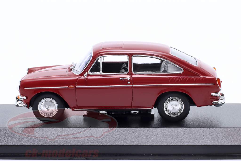 Volkswagen VW 1600 TL Bouwjaar 1966 rood 1:43 Minichamps