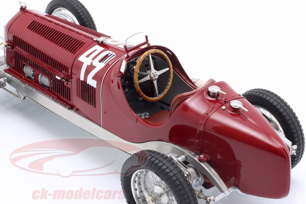 Louis Chiron Alfa Romeo Tipo B (P3) #42 gagnant Marseille GP 1933 1:18 CMC
