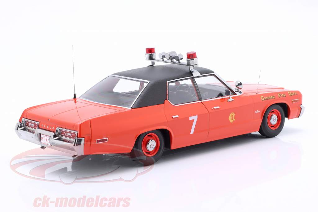 Dodge Monaco 消防署 シカゴ 1974 赤 / 黒 1:18 KK-Scale