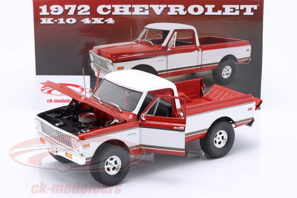 Chevrolet K-10 4x4 Off-Road Byggeår 1972 rød / hvid 1:18 GMP
