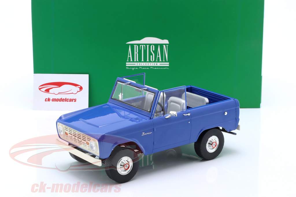 Ford Bronco year 1966 blue / white 1:18 Greenlight