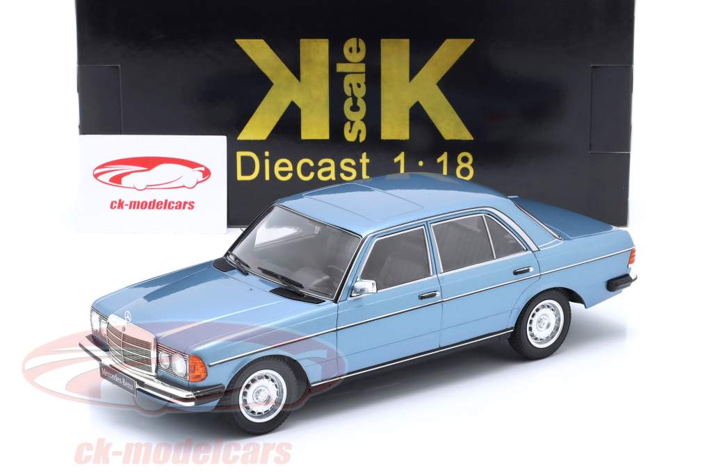 Mercedes-Benz 230E (W123) ano de construção 1975 azul claro metálico 1:18 KK-Scale