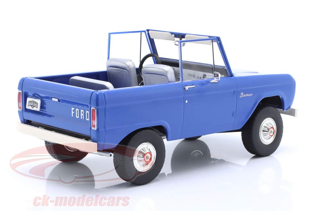 Ford Bronco ano de construção 1966 azul / branco 1:18 Greenlight