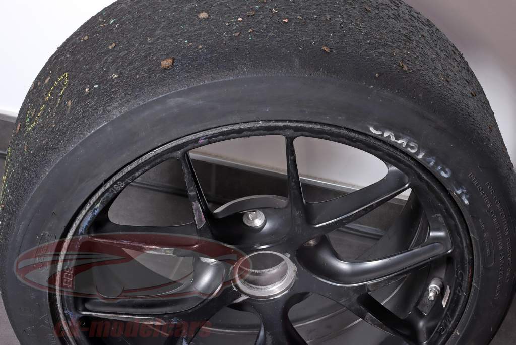 Original Michelin pneus de course sur Porsche Cayman GT4 CS MR BBS jante FR