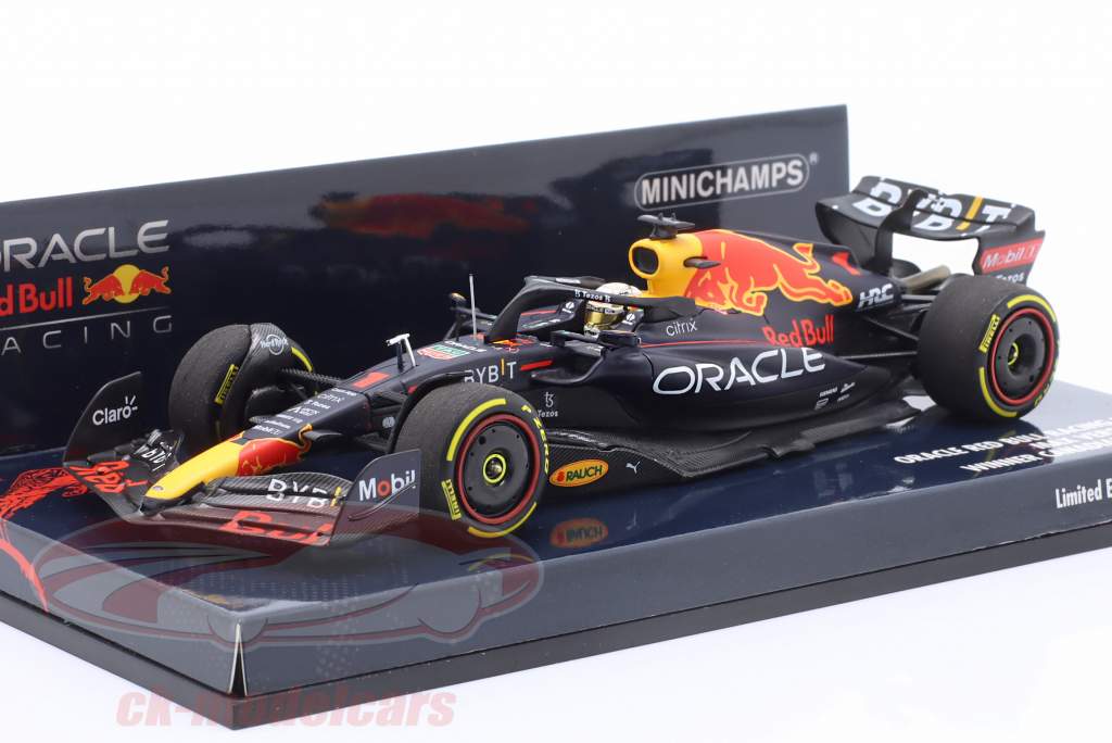 M. Verstappen Red Bull RB18 #1 winnaar Canada GP Formule 1 Wereldkampioen 2022 1:43 Minichamps