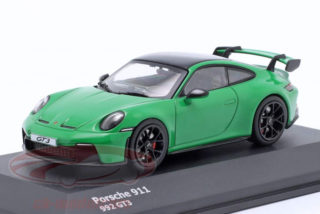Porsche 911 (992) GT3 year 2022 python green 1:43 Solido