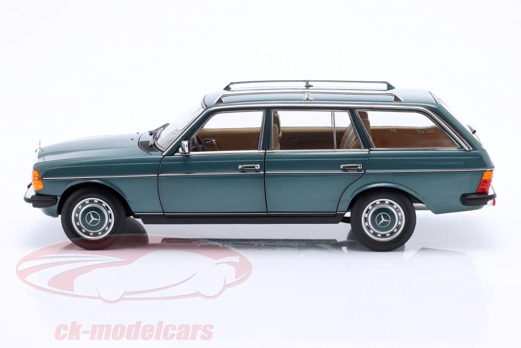 Mercedes-Benz 200 T-Modell (S123) year 1985 petrol green 1:18 Norev