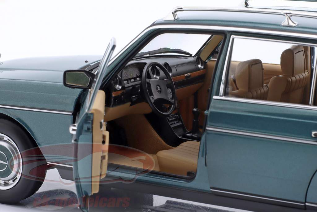 Mercedes-Benz 200 T-Modell (S123) Baujahr 1985 petrol grün 1:18 Norev