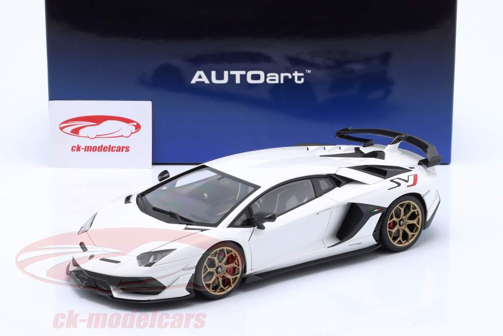 AUTOart 1:18 Lamborghini Aventador SVJ 建設年 2019 パール 白 79217 