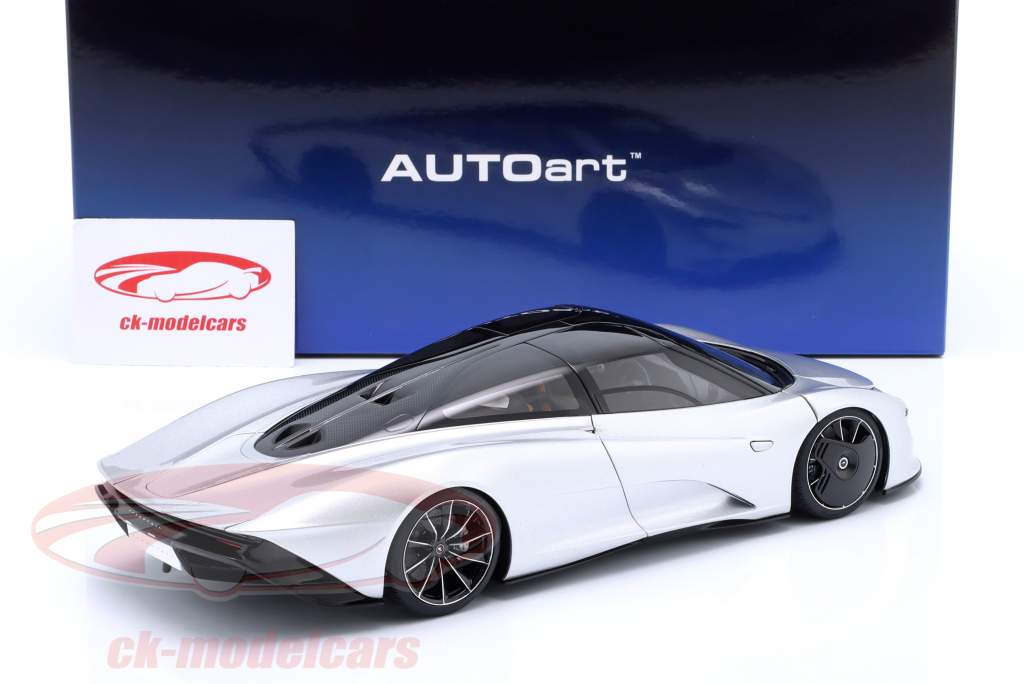 McLaren Speedtail Ano de construção 2020 supernova prata 1:18 AUTOart