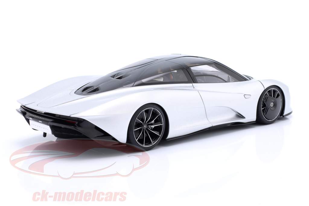 McLaren Speedtail Año de construcción 2020 supernova plata 1:18 AUTOart