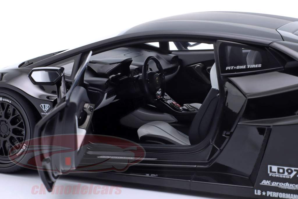 LB Silhouette Works Lamborghini Huracan GT 2019 negro 1:18 AUTOart