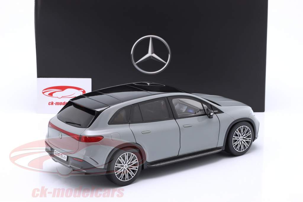 Mercedes-Benz EQS SUV (X296) Ano de construção 2022 cinza alpino 1:18 NZG