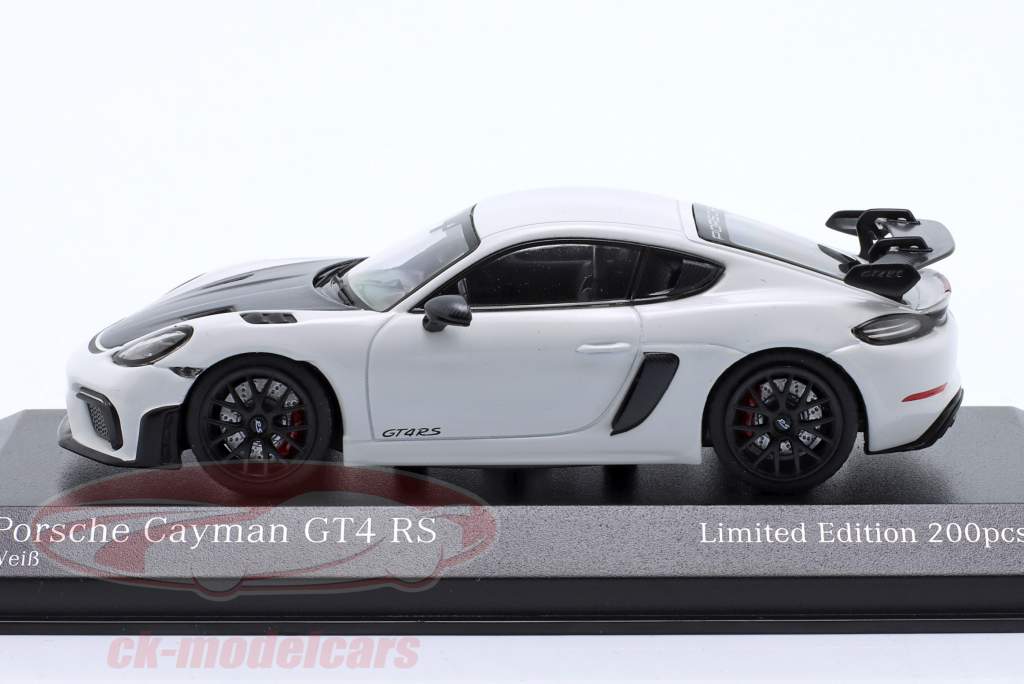 Porsche 718 (982) Cayman GT4 RS 2021 weiß / schwarze Felgen 1:43 Minichamps