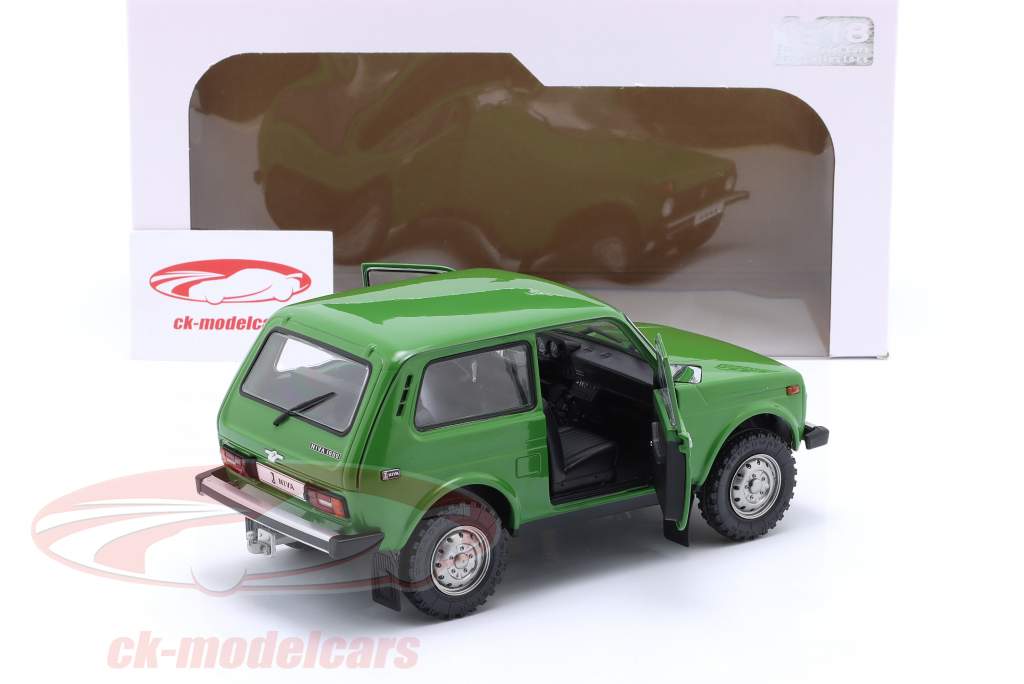 Lada Niva year 1980 green 1:18 Solido
