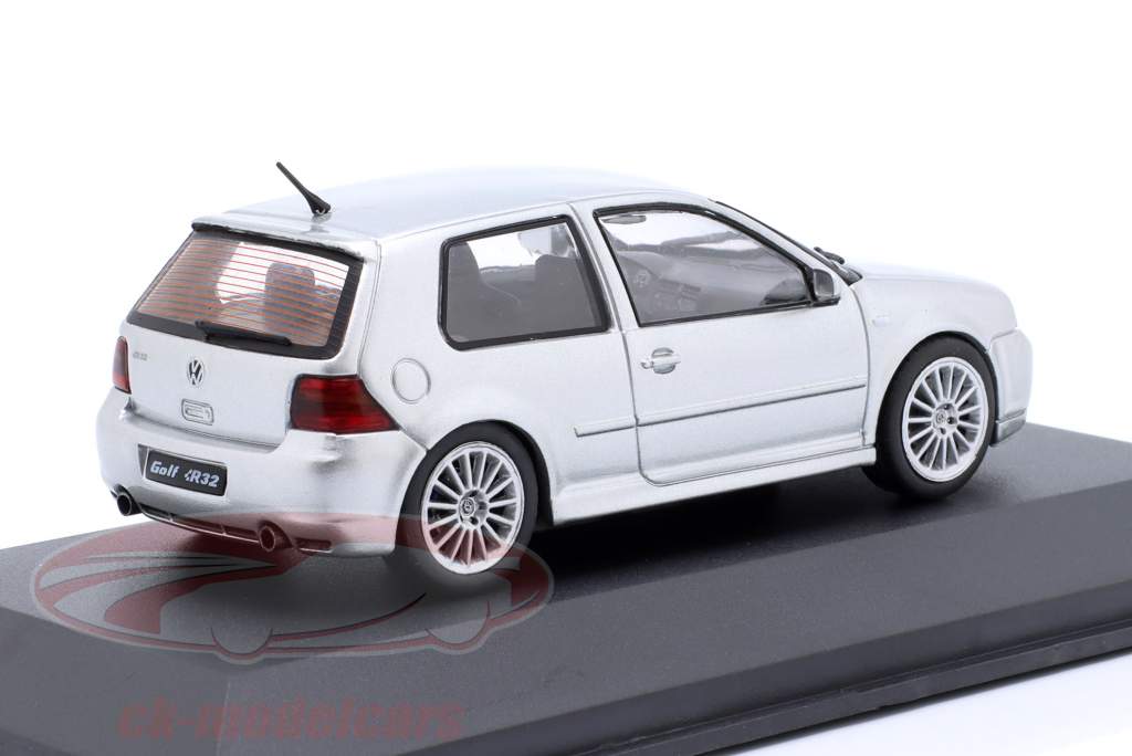 Solido 1:43 Volkswagen VW Golf IV R32 year 2003 silver S4313602 model car  S4313602 421437670 3663506013508