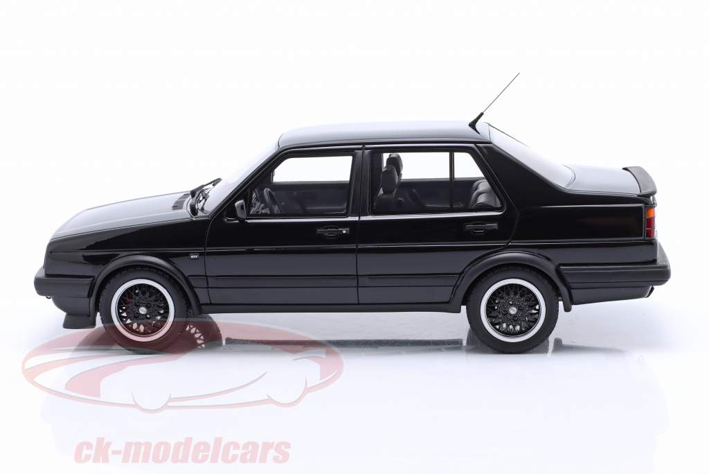 Volkswagen VW Jetta MK2 Bouwjaar 1987 zwart 1:18 OttOmobile