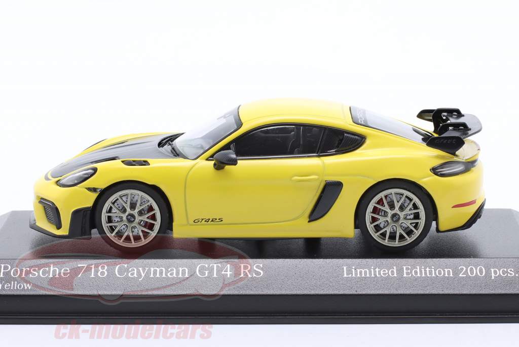 Porsche 718 (982) Cayman GT4 RS 2021 gul / Neodym fælge 1:43 Minichamps