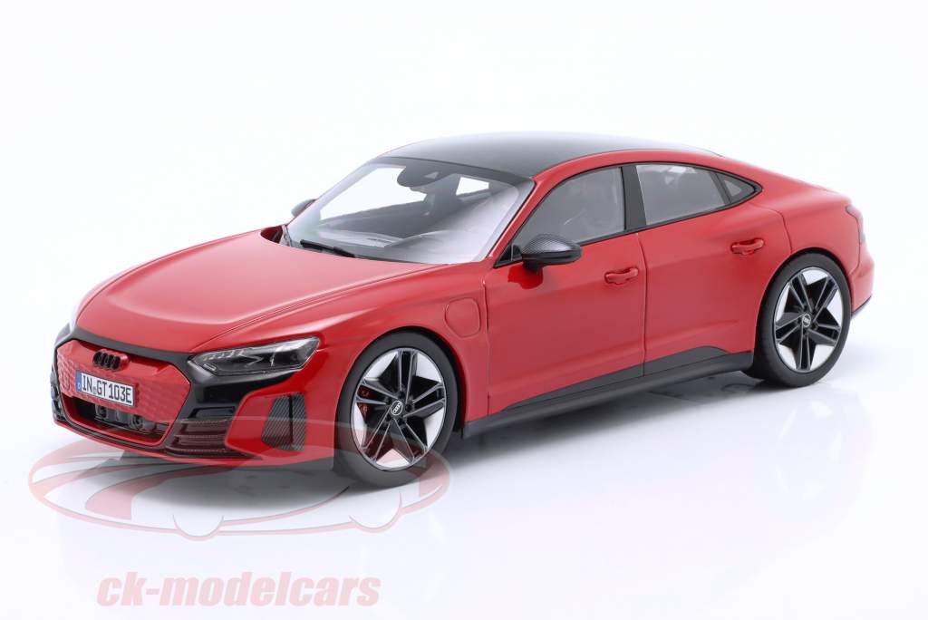 Audi RS e-tron GT Año de construcción 2021 tango rojo 1:18 Norev