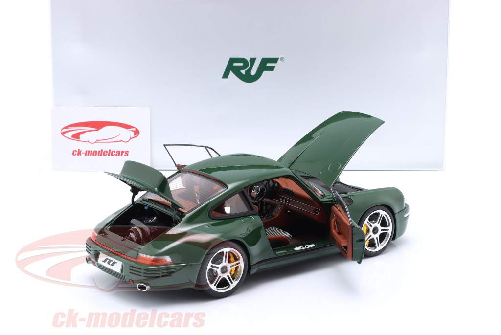Porsche RUF SCR 建設年 2018 アイルランド人 緑 1:18 Almost Real