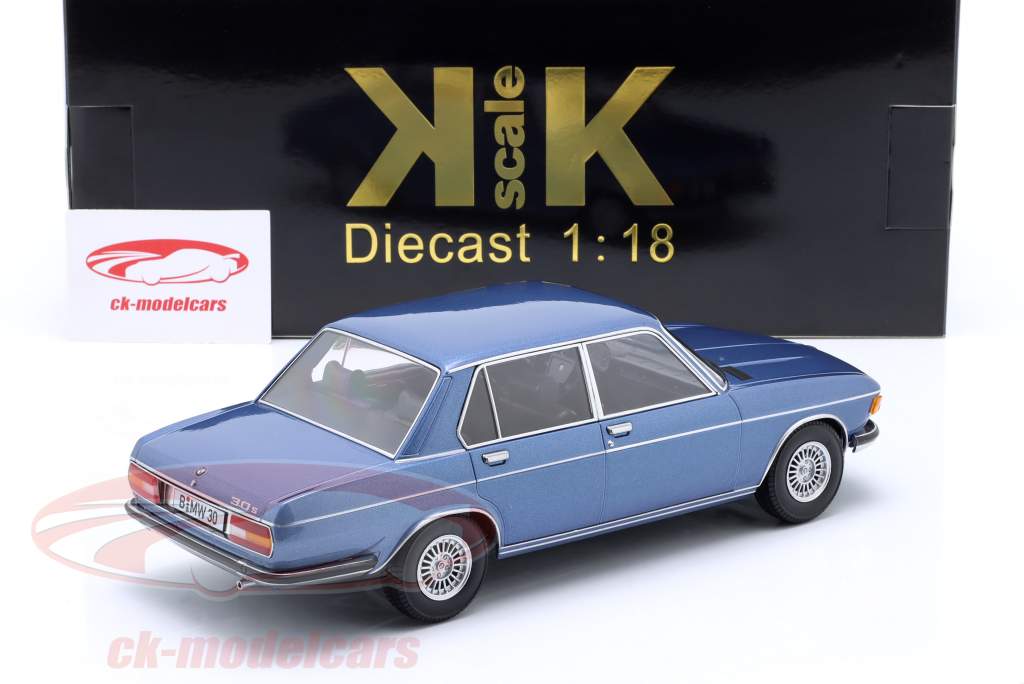BMW 3.0 S (E3) 2 Serie Bouwjaar 1971 blauw metalen 1:18 KK-Scale