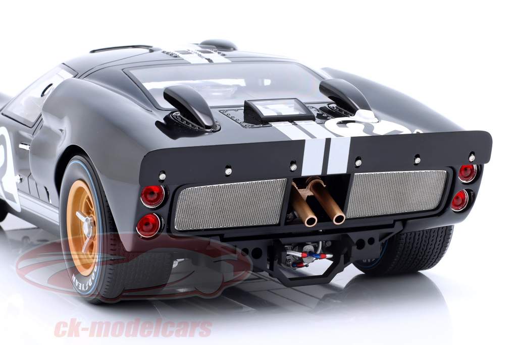 GMP 1/12 Scale 12071 - Ford GT40 Mark II McLaren/Amon #2 Le